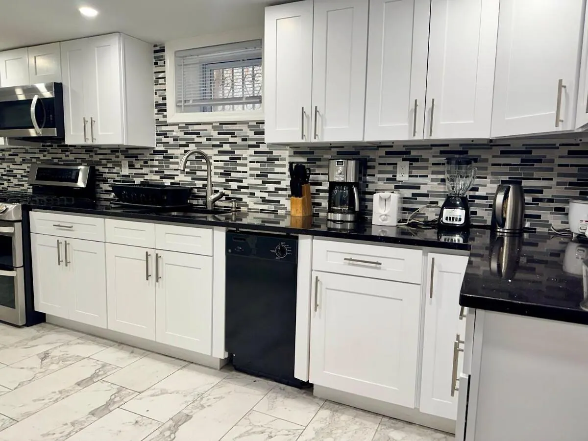 2-Bedroom Sleeps 6 Stay Near Ewr & American Dream Newark 0*,